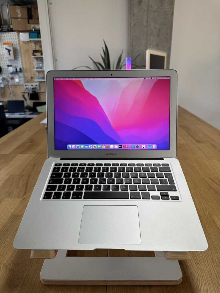 Mac Book Air A1466 (2017)